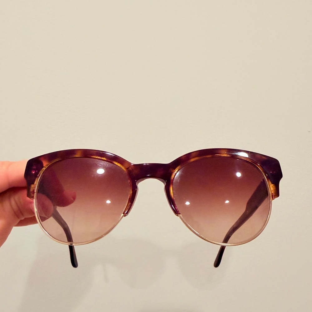 Stella McCartney - Brown Tortoise Round Sunglasses - Picture 5 of 6